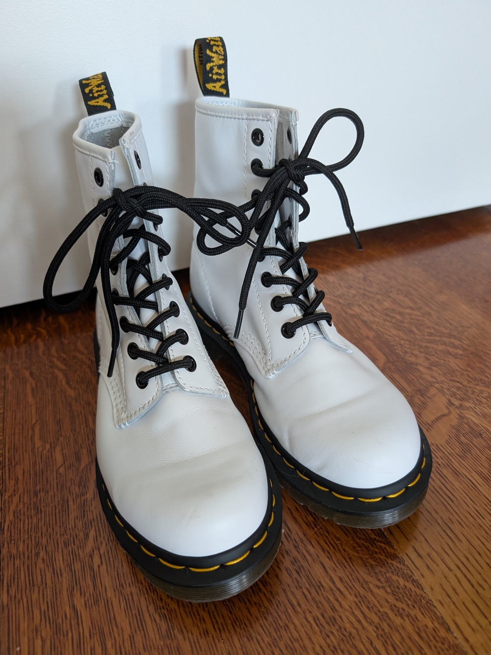 Dr. Martens 1460 White Leather Lace-Up Ankle Boots Women's Size 6 - Picture 2 of 15